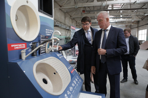 Визит губернатора Сергея Морозова на завод ULGRAN